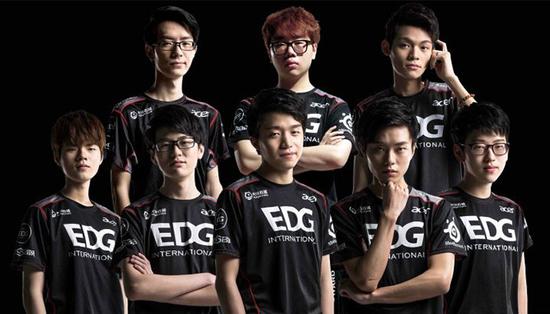 展现了他对 展现了他对