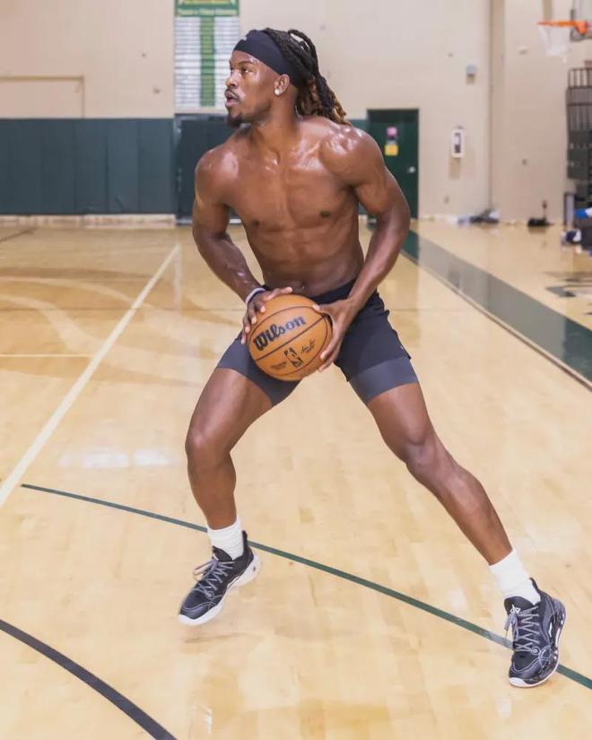 设计更多双 设计更多双