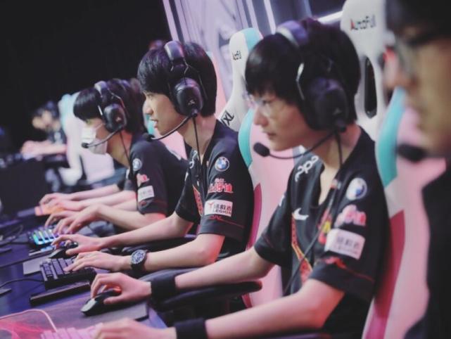 先后多次尝 先后多次尝